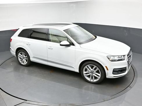 Used 2018 Audi Q7 3.0T Prestige w/ Prestige Package image 17