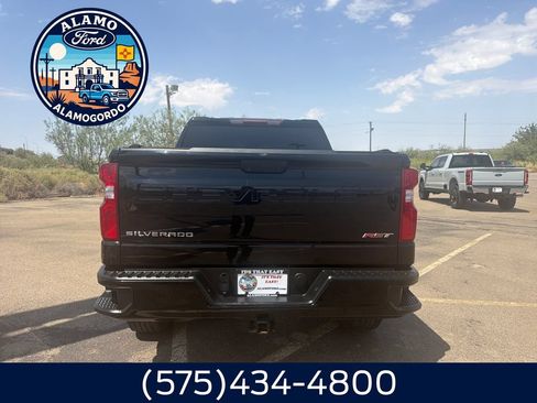 Used 2022 Chevrolet Silverado 1500 RST AWD/4WD image 4