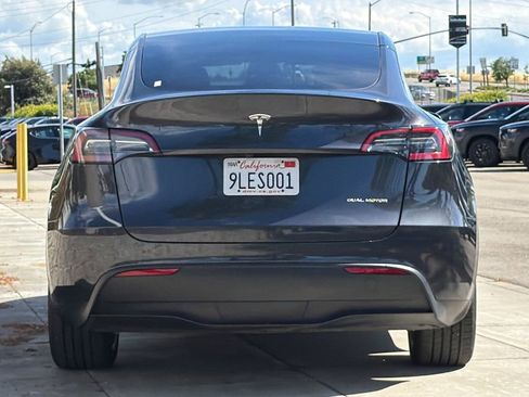 Used 2024 Tesla Model Y Long Range image 5