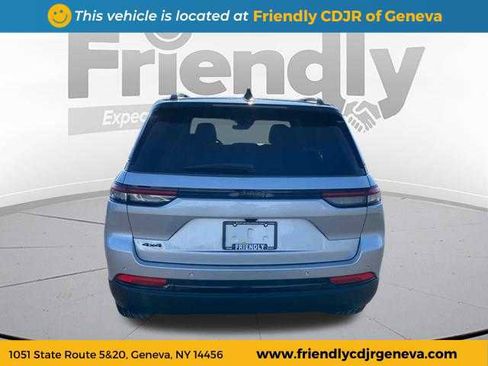 New 2025 Jeep Grand Cherokee Limited image 6