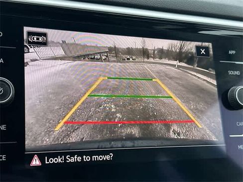 Used 2022 Volkswagen Atlas SE w/ Black Wheel Package image 13