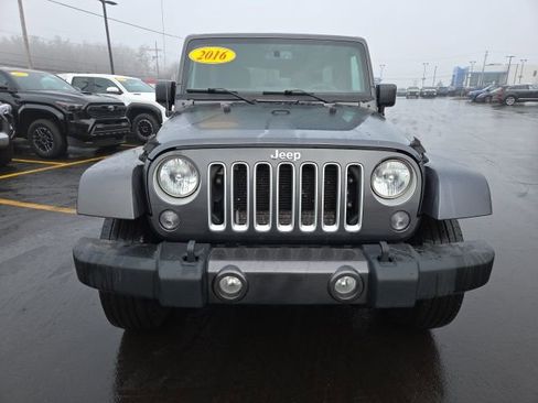 Used 2016 Jeep Wrangler Unlimited Sahara w/ Dual Top Group image 2
