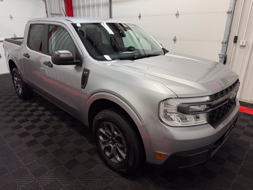 Used 2022 Ford Maverick XLT FWD image 5