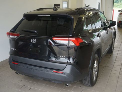Used 2025 Toyota RAV4 XLE AWD/4WD image 13