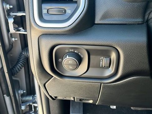 Used 2024 RAM 2500 Big Horn w/ Safety Group image 8