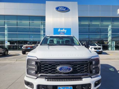 Used 2023 Ford F250 XL w/ STX Appearance Package image 2