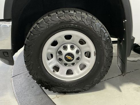 Used 2024 Chevrolet Silverado 3500 LT image 20