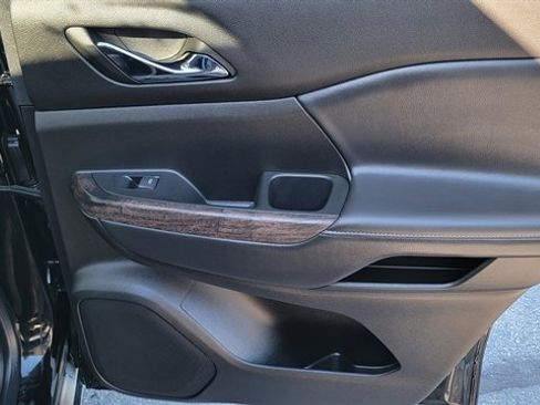 Used 2023 GMC Acadia Denali w/ Denali Ultimate Package image 47