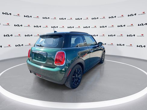 Used 2017 MINI Cooper 2-Door Hardtop FWD image 8