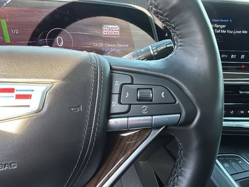 Certified 2024 Cadillac Escalade ESV Premium Luxury Platinum w/ Heavy-Duty Trailer Package image 17