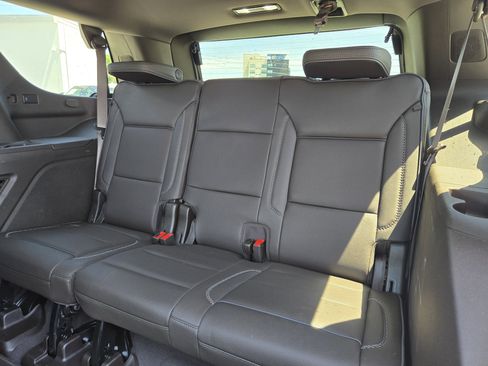 Used 2024 GMC Yukon Denali RWD image 27