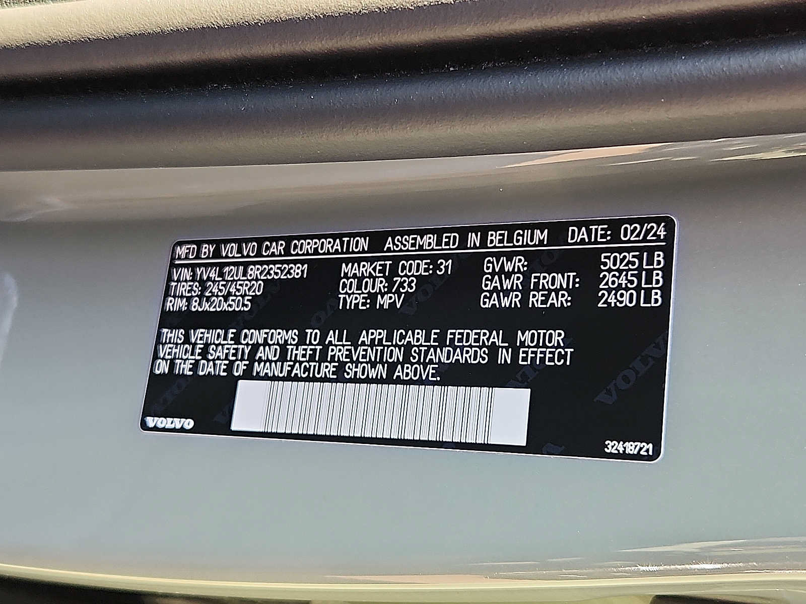 Certified 2024 Volvo XC40 B5 Plus w/ Protection Package Premier AWD/4WD image 26
