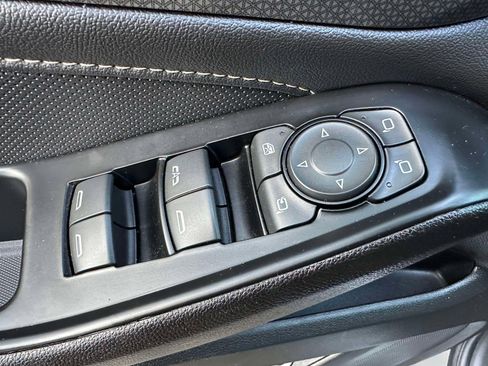 Used 2023 Chevrolet Traverse Premier w/ Redline Edition image 18