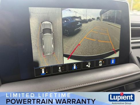 Used 2023 Chevrolet Tahoe High Country w/ Premium Package image 28