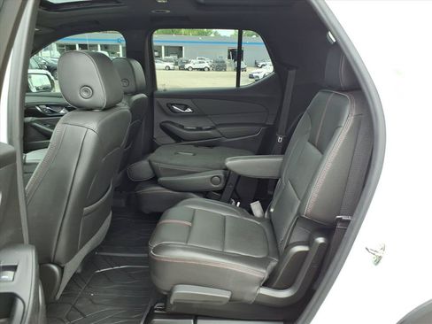 Used 2023 Chevrolet Traverse RS w/ LPO, Floor Liner Package AWD/4WD image 11