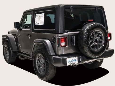 Used 2024 Jeep Wrangler Sport S image 6