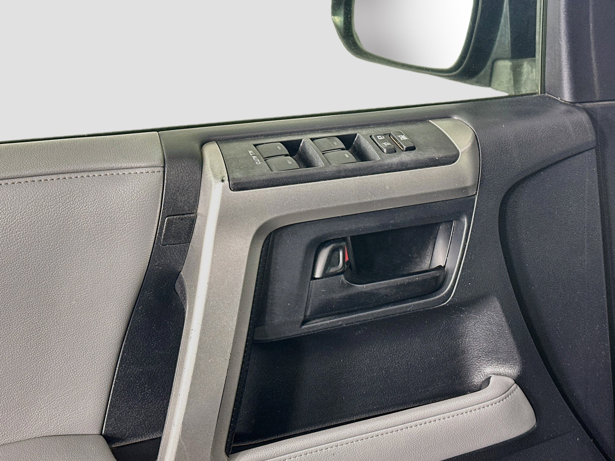 Used 2013 Toyota 4Runner SR5 w/ Premium Pkg RWD image 15