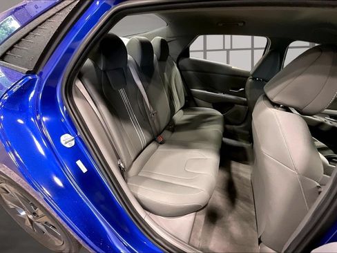Used 2023 Hyundai Elantra SEL FWD image 25