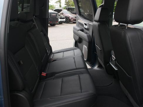 Used 2025 GMC Sierra 1500 Denali w/ Denali Reserve Package AWD/4WD image 39