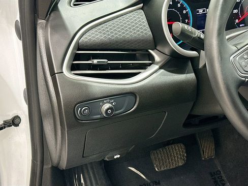 Used 2025 Chevrolet Malibu RS w/ LPO, Floor Liner Package FWD image 10