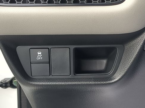 Used 2025 Honda HR-V EX-L image 16