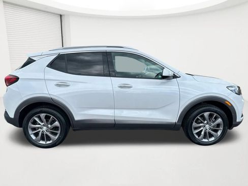 Used 2022 Buick Encore GX Essence w/ Experience Buick Package AWD/4WD image 4