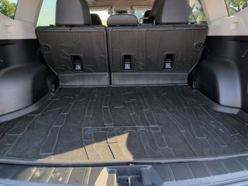 Used 2019 Subaru Forester Limited w/ Popular Package #3 AWD/4WD image 39