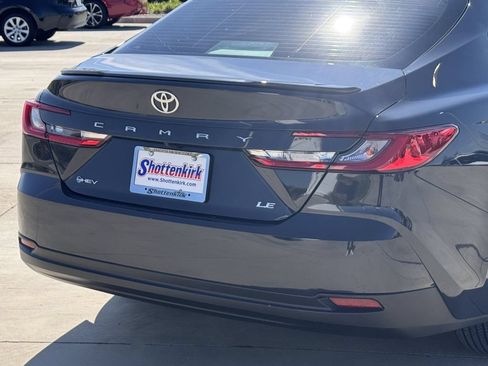 Used 2025 Toyota Camry LE FWD image 6