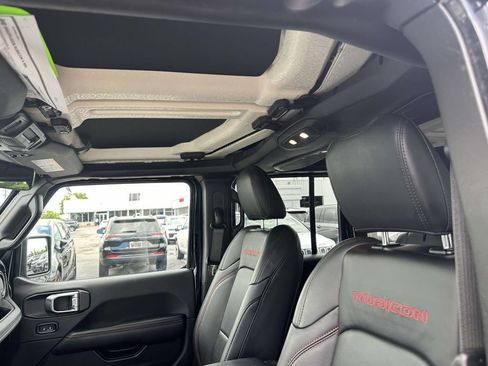 Used 2025 Jeep Wrangler Unlimited Rubicon AWD/4WD image 20