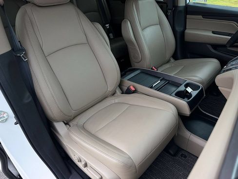 Used 2024 Honda Odyssey EX-L image 26