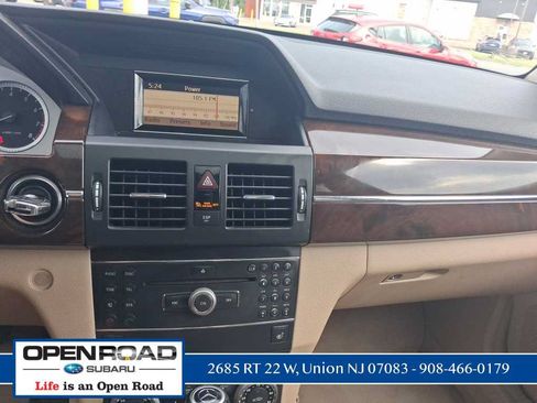 Used 2010 Mercedes-Benz GLK 350 4MATIC image 13