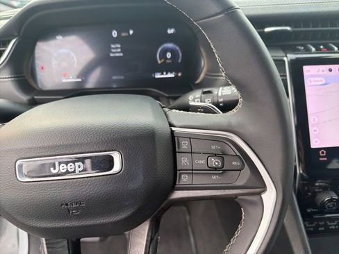 Used 2024 Jeep Grand Cherokee L Limited w/ Luxury Tech Group II image 25