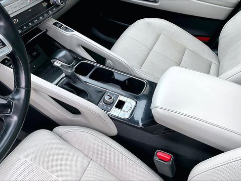 Used 2020 Kia Telluride SX image 18