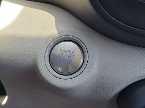 New 2026 Hyundai Venue SEL FWD image 10