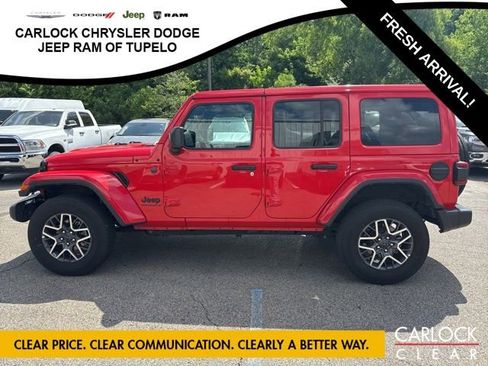 Used 2025 Jeep Wrangler Unlimited Sahara AWD/4WD image 10