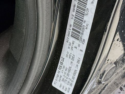 Used 2019 RAM 1500 Limited AWD/4WD image 33