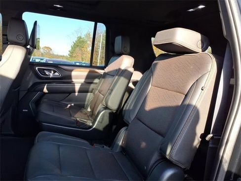 Certified 2023 Chevrolet Suburban High Country w/ Advanced Technology Package image 27