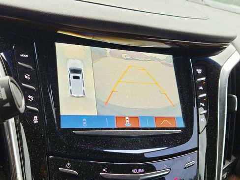 Used 2018 Cadillac Escalade Premium Luxury w/ LPO, Radiant Package AWD/4WD image 33
