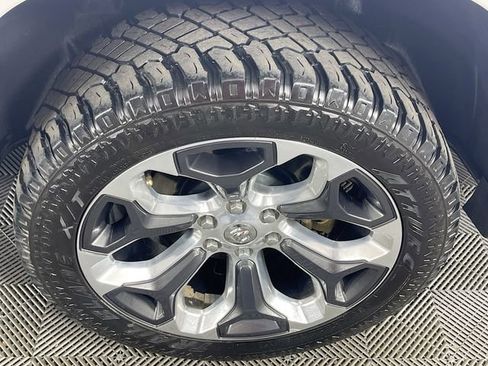 Used 2019 RAM 1500 Limited AWD/4WD image 33