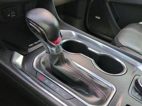 Used 2024 Chevrolet Traverse RS FWD image 19