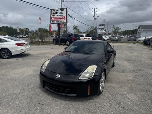 Used 2007 Nissan 350Z Touring w/ Aerodynamics Pkg image 2
