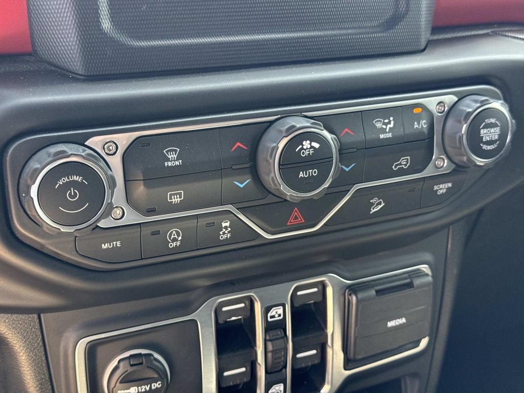 Used 2020 Jeep Wrangler Unlimited Rubicon AWD/4WD image 35