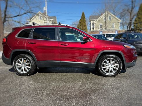 Used 2018 Jeep Cherokee Limited image 4