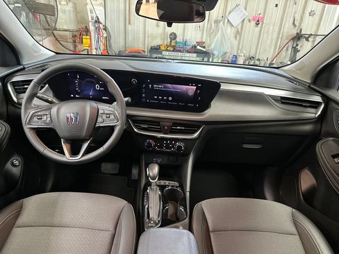 Used 2024 Buick Encore GX Preferred w/ Comfort Package AWD/4WD image 18