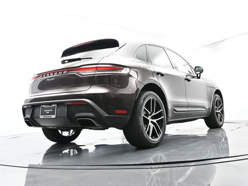 Certified 2023 Porsche Macan image 49
