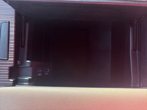 Used 2022 Toyota Sienna XLE image 25