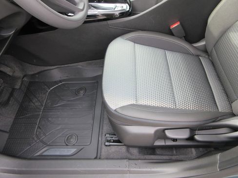 New 2026 Chevrolet Trax LT image 19