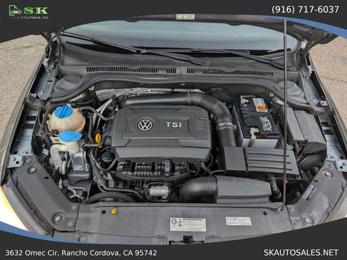 Used 2014 Volkswagen Jetta GLI FWD image 18