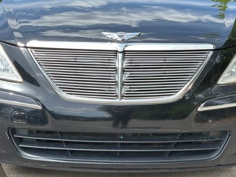 Used 2011 Hyundai Genesis 3.8 RWD image 24