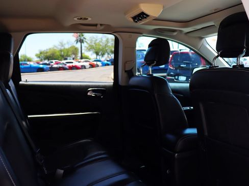 Used 2020 Dodge Journey Crossroad FWD image 28